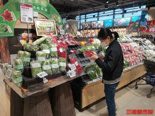 青椒價(jià)格創(chuàng)新高，長(zhǎng)沙市民餐桌上的“椒貴”現(xiàn)象